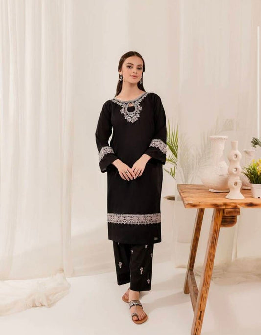 Tilla Work Embroidered Kurta & Trouser Set